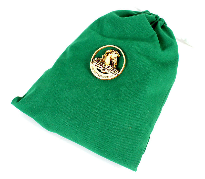 Velvet pouch included with this purchase.
